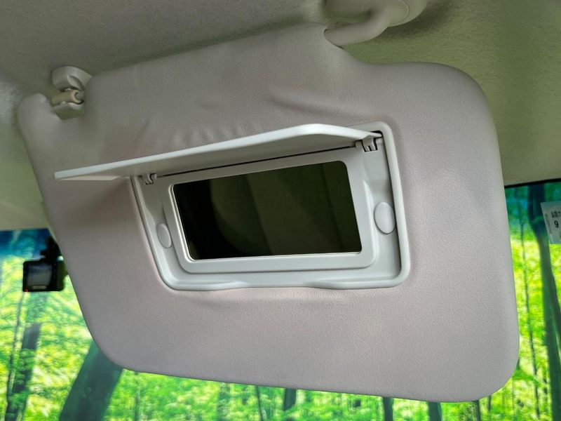 2018 Honda N-BOX DBA-JF4 (UW-6a55a89057b5a)[23]
