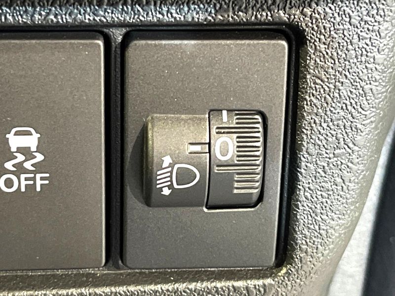 2025 Honda N-BOX CUSTOM 6BA-JF6 (UW-6a55a8a3cee57)[10]