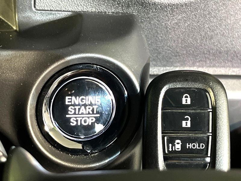 2025 Honda N-BOX CUSTOM 6BA-JF6 (UW-6a55a8a3cee57)[12]
