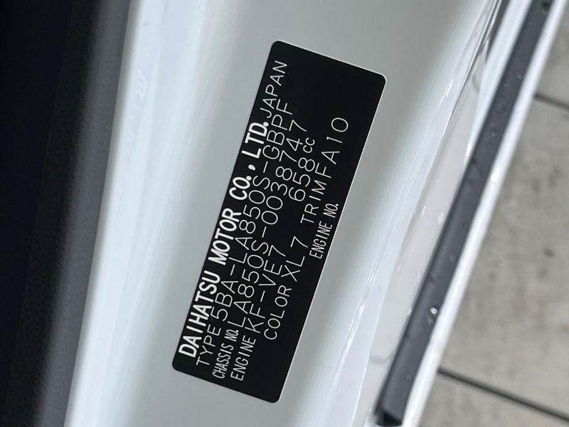 2023 Daihatsu Move Canbus 5BA-LA850S (UW-6a55a91c5f4f9)[1]