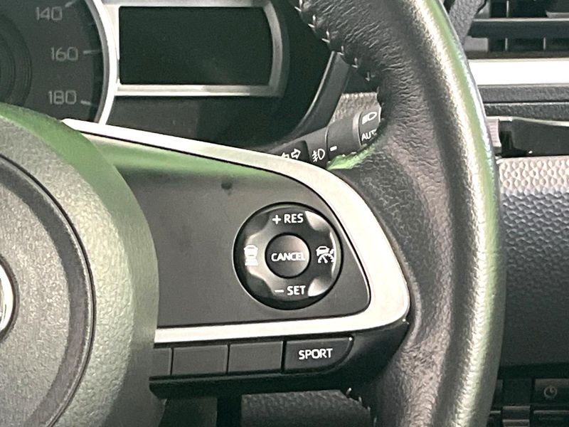 2020 Toyota Roomy 4BA-M900A (UW-6a55a936c139a)[19]