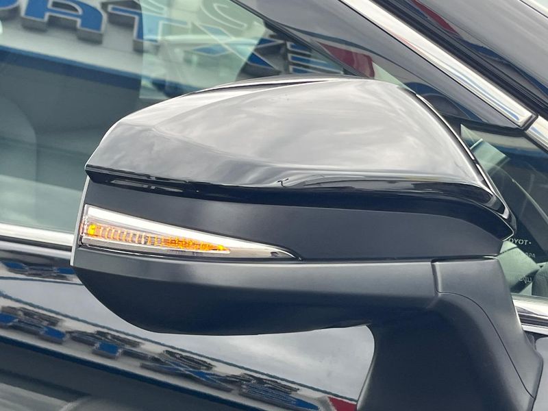 2023 Toyota Harrier 6BA-MXUA80 (UW-6a55a9dd3a0fd)[10]