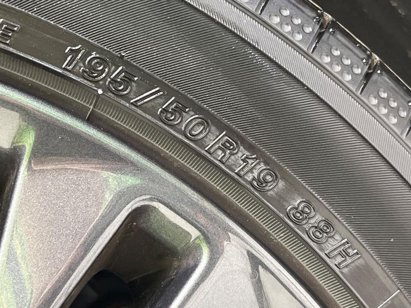 2023 Toyota Prius 6AA-MXWH60 (UW-6a55a9e4073ff)[13]
