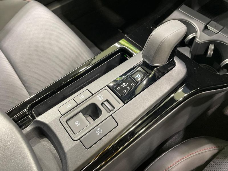 2024 Toyota Prius 6AA-MXWH60 (UW-6a55a9e59ee91)[15]