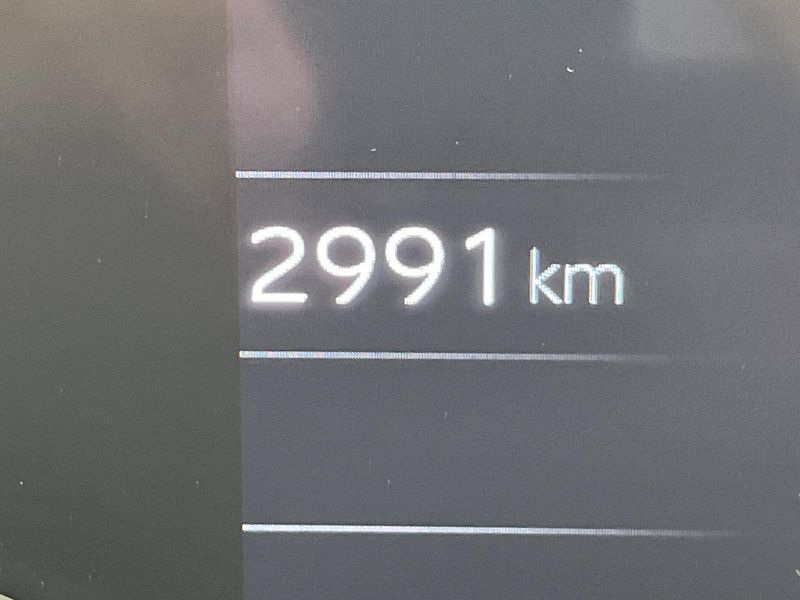 2024 Toyota Prius 6AA-MXWH60 (UW-6a55a9e59ee91)[2]