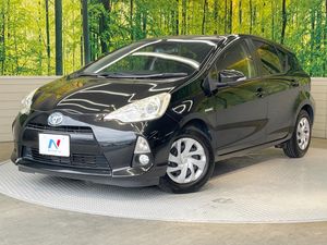 2013 Toyota Aqua DAA-NHP10