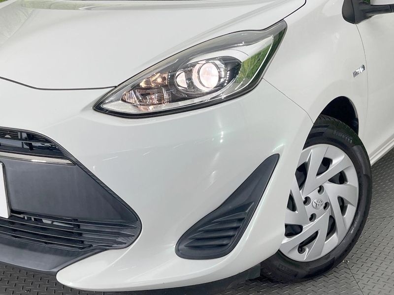 2017 Toyota Aqua DAA-NHP10 (UW-6a55aa089904b)[8]