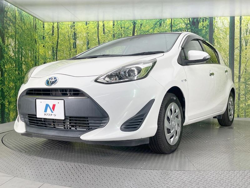 2017 Toyota Aqua DAA-NHP10 (UW-6a55aa089904b)[14]