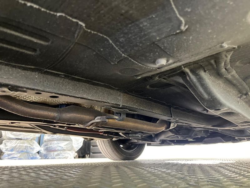 2019 Toyota Aqua DAA-NHP10 (UW-6a55aa0b43409)[12]