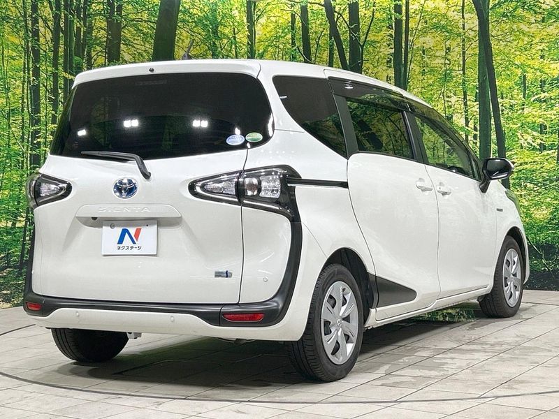 2018 Toyota Sienta 6AA-NHP170G (UW-6a55aa0e9ec9f)[17]