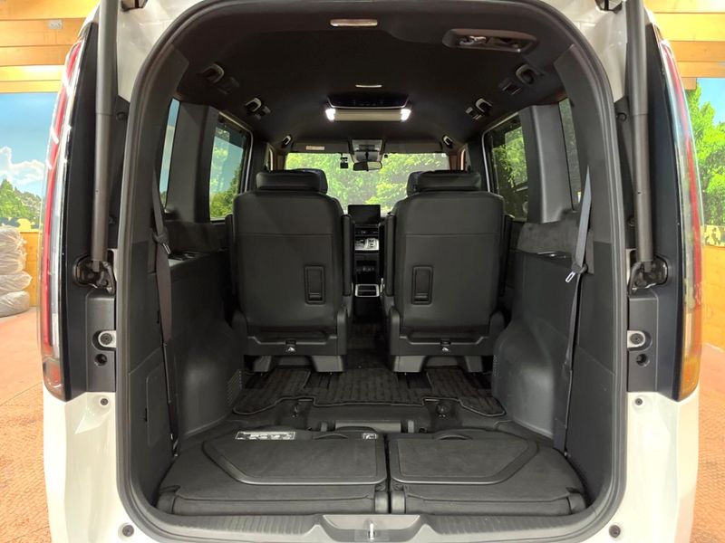 2023 Honda Step Wagon 6AA-RP8 (UW-6a55aa2c76081)[11]