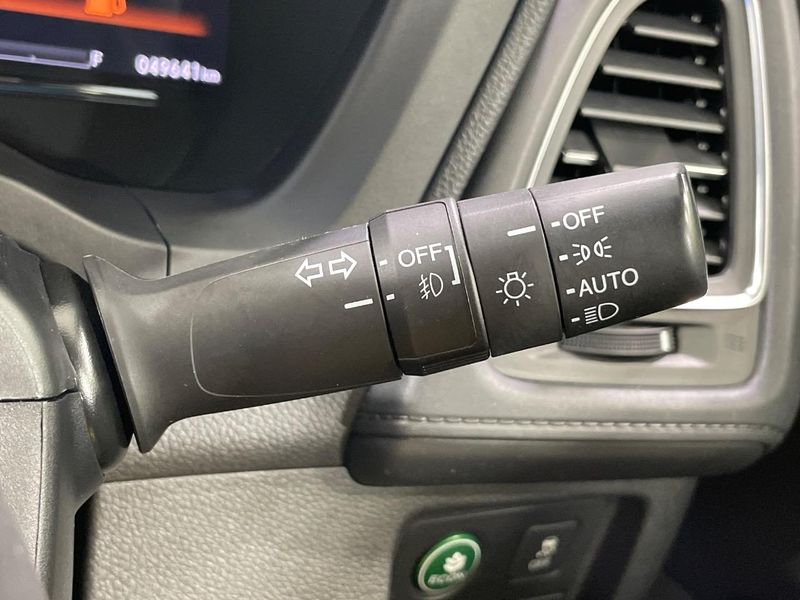 2017 Honda Vezel DAA-RU3 (UW-6a55aa31d9d64)[10]
