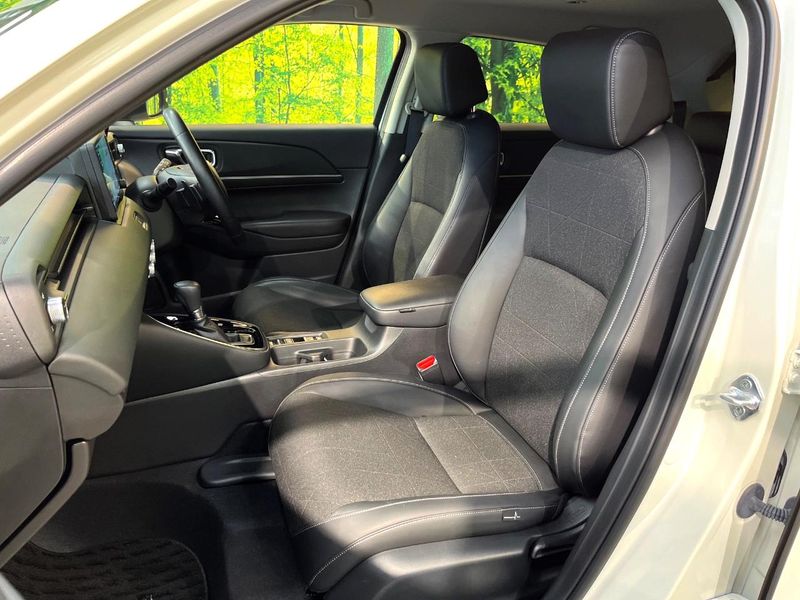 2021 Honda Vezel 6AA-RV5 (UW-6a55aa36f081d)[26]
