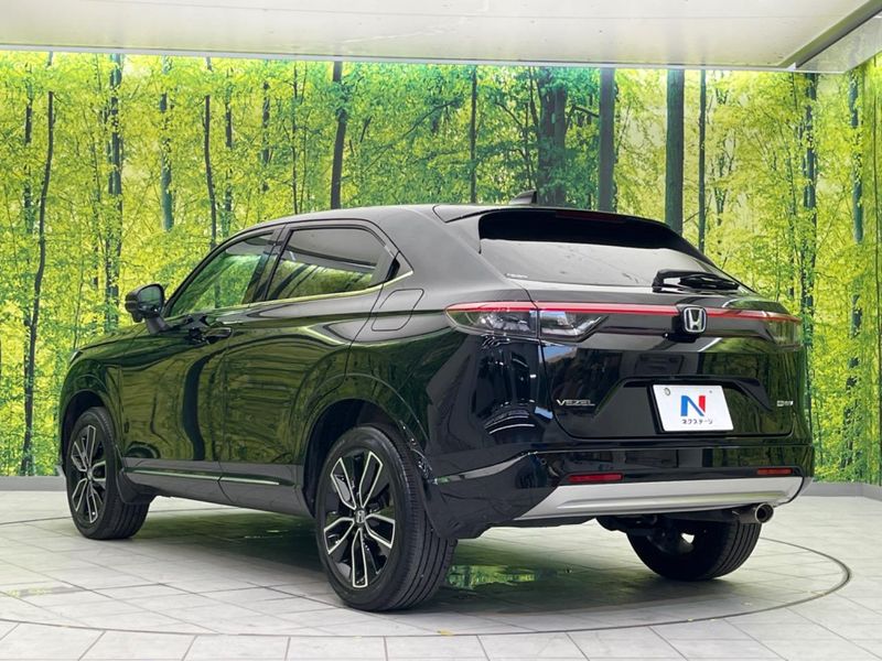 2022 Honda Vezel 6AA-RV5 (UW-6a55aa392f58d)[15]