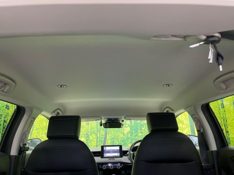 2022 Honda Vezel 6AA-RV5 (UW-6a55aa392f58d)[23]