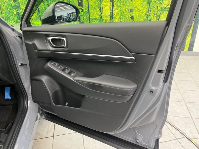 2025 Honda Vezel 6AA-RV5 (UW-6a55aa40d11f5)[18]