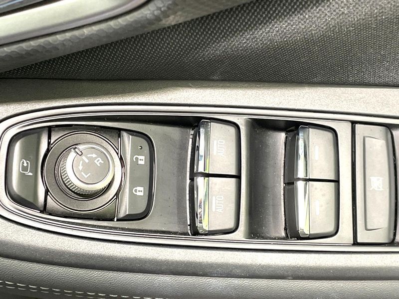 2018 Subaru Forester 5BA-SK9 (UW-6a55aa56873fc)[10]