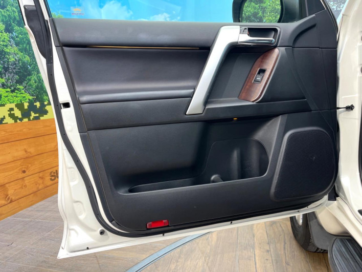 2013 Toyota Land Cruiser Prado CBA-TRJ150W (UW-6a55aa651e26a)[13]