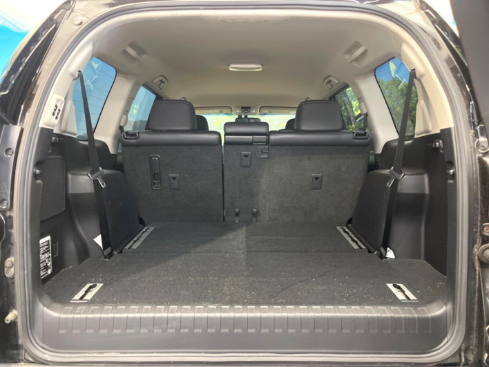 2016 Toyota Land Cruiser Prado CBA-TRJ150W (UW-6a55aa652922a)[22]