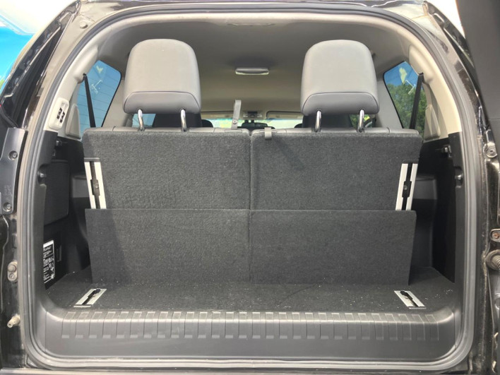 2016 Toyota Land Cruiser Prado CBA-TRJ150W (UW-6a55aa652922a)[21]
