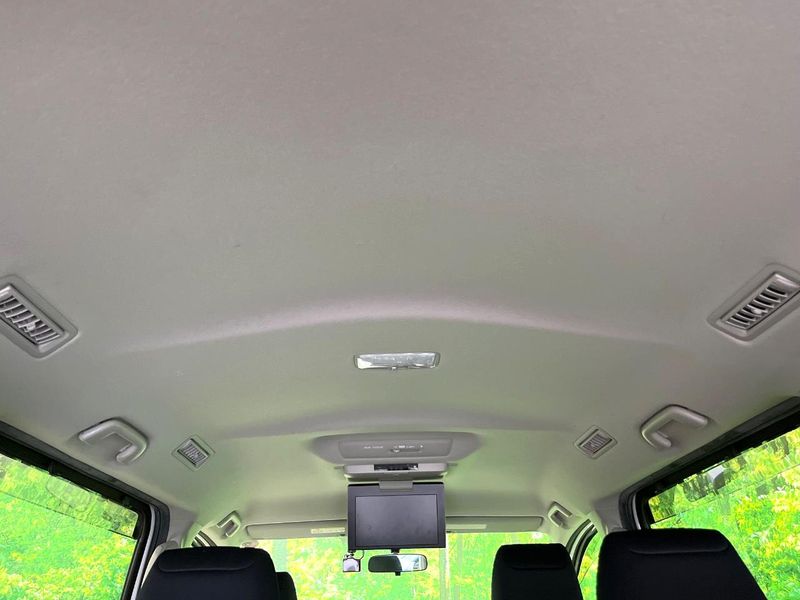 2014 Toyota Voxy DBA-ZRR80W (UW-6a55aab99858c)[23]