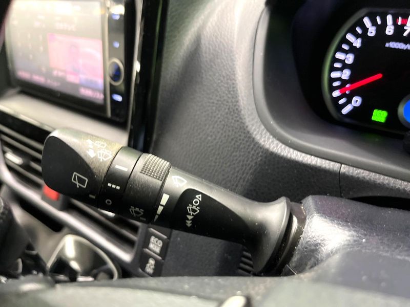 2014 Toyota Voxy DBA-ZRR80W (UW-6a55aab99858c)[6]