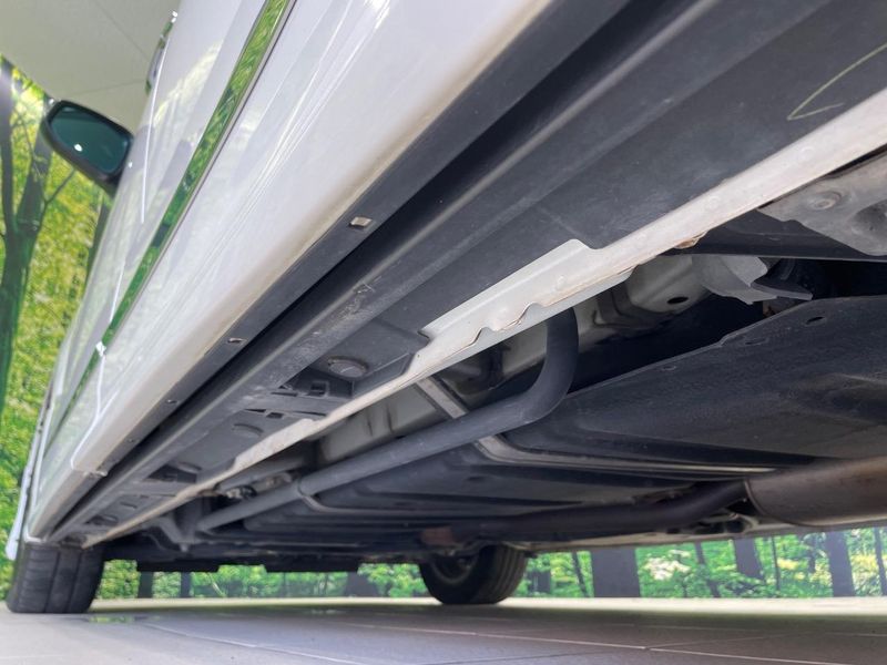 2018 Toyota Voxy DBA-ZRR80W (UW-6a55aac1a69c6)[14]