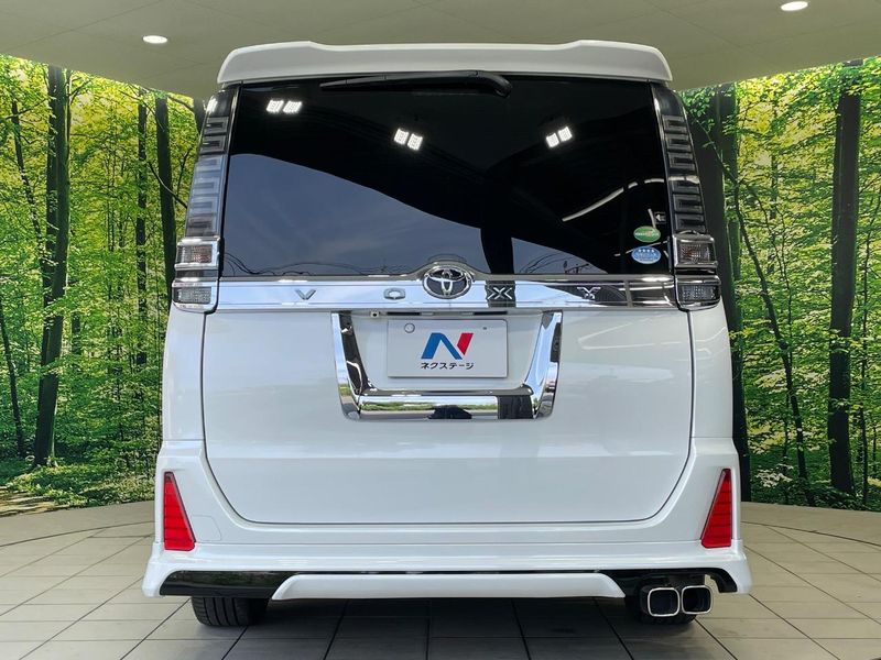2018 Toyota Voxy DBA-ZRR80W (UW-6a55aac1a69c6)[9]