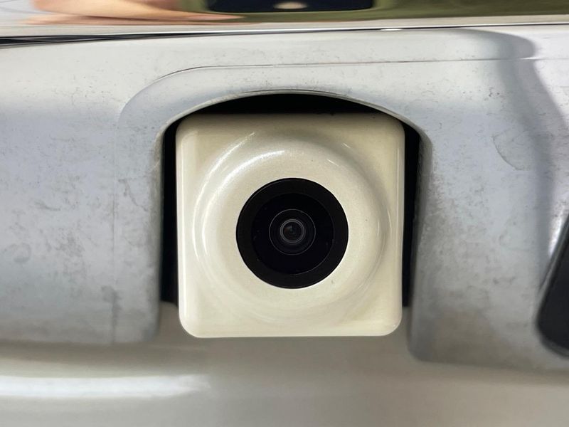 2018 Toyota Voxy DBA-ZRR80W (UW-6a55aac1a69c6)[18]