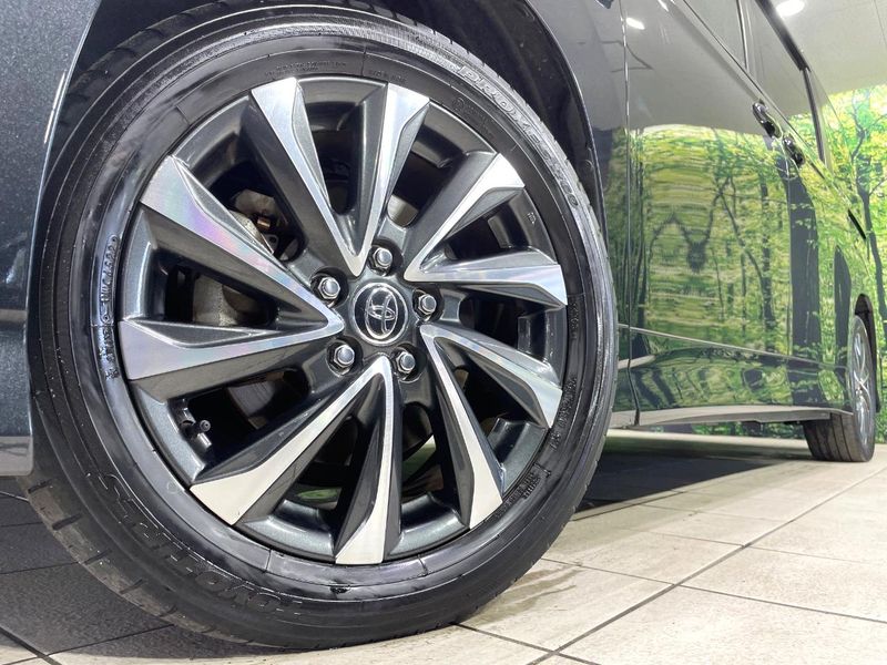 2022 Toyota Voxy 6AA-ZWR90W (UW-6a55ab01ecc89)[5]