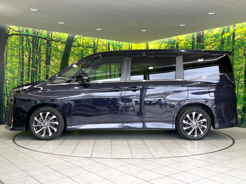 2023 Toyota Voxy 6AA-ZWR90W (UW-6a55ab0621177)[28]
