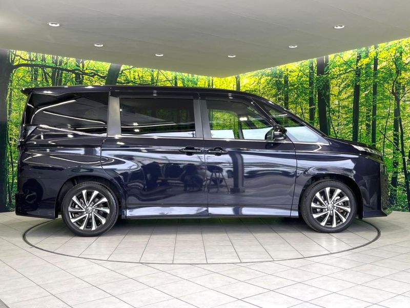 2023 Toyota Voxy 6AA-ZWR90W (UW-6a55ab0621177)[24]