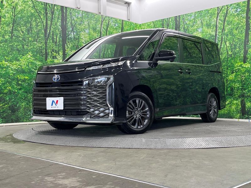 2022 Toyota Voxy 6AA-ZWR95W (UW-6a55ab0db6a7c)[0]