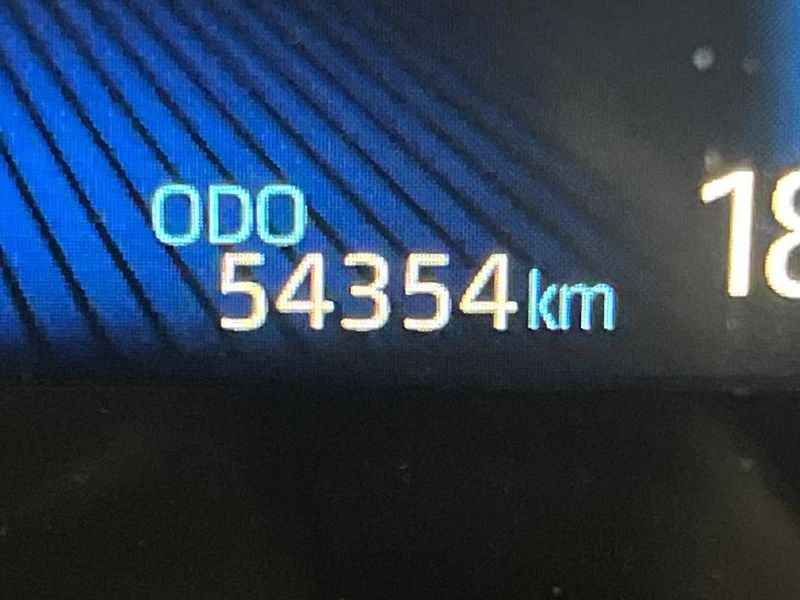 2022 Toyota Voxy 6AA-ZWR95W (UW-6a55ab0db6a7c)[2]