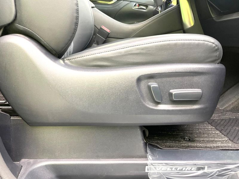 2016 Toyota Vellfire DBA-AGH30W (UW-6a56f8b88a852)[14]