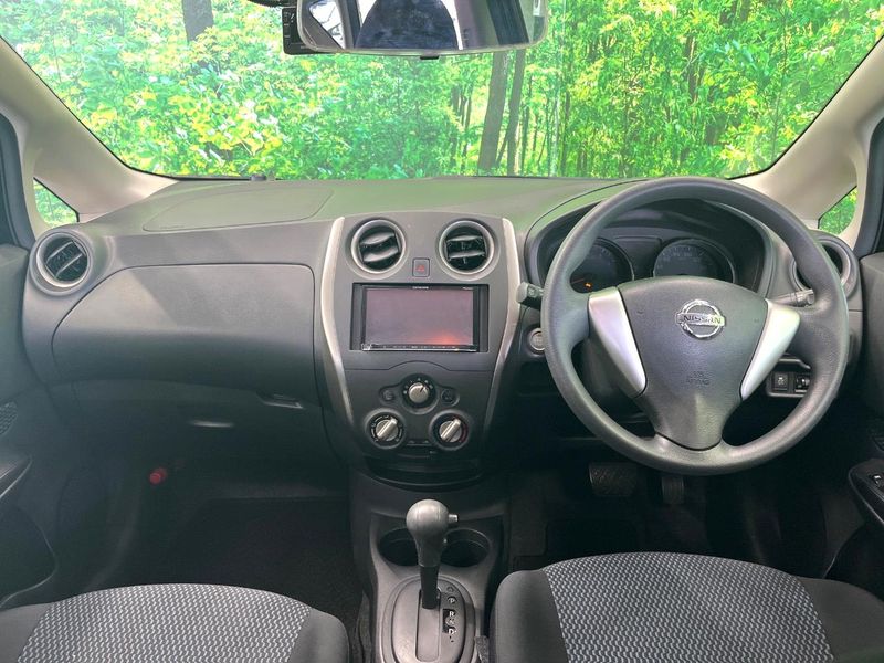 2015 Nissan Note DBA-E12 (UW-6a56f97158321)[12]