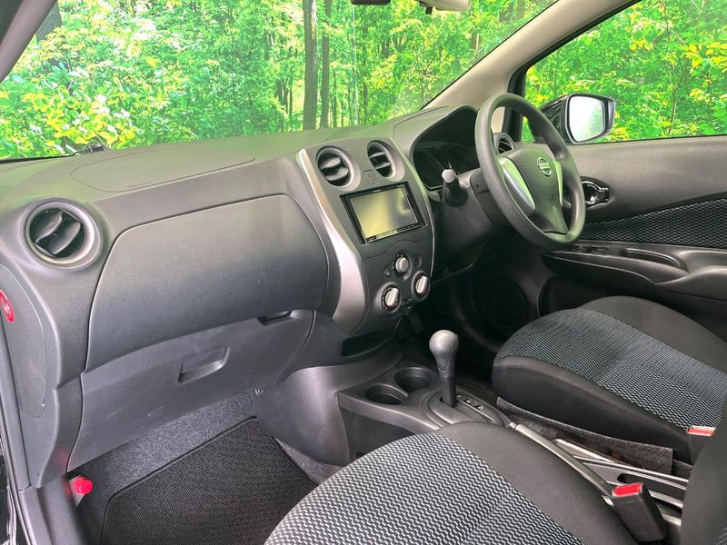 2015 Nissan Note DBA-E12 (UW-6a56f97158321)[24]