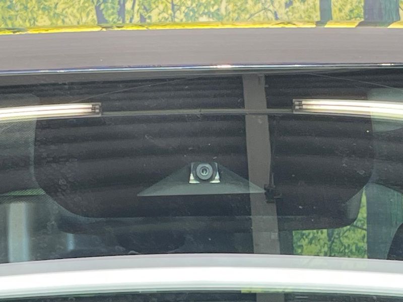 2021 Nissan Note 6AA-E13 (UW-6a56f9769619f)[27]