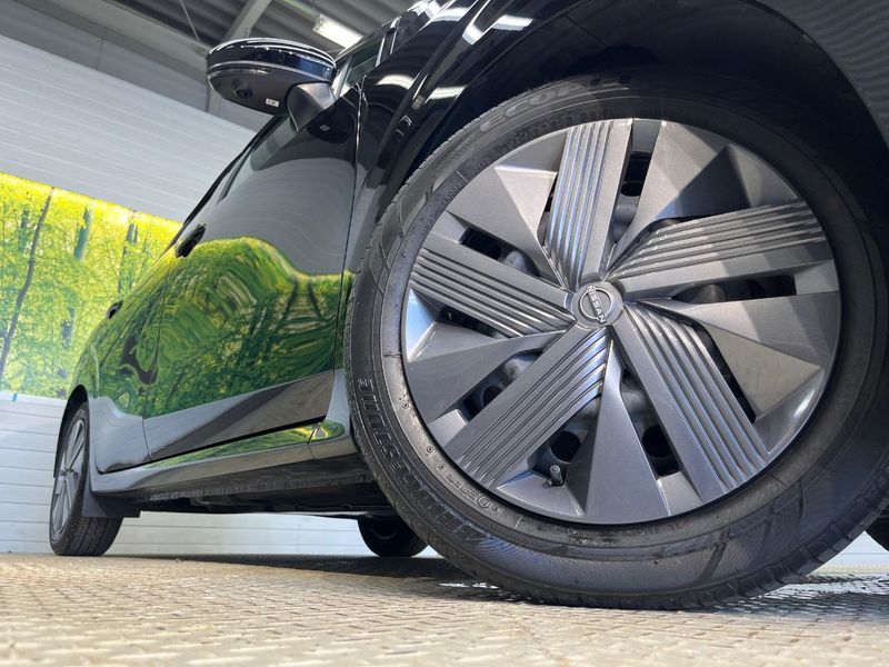 2021 Nissan Note 6AA-E13 (UW-6a56f9769619f)[29]