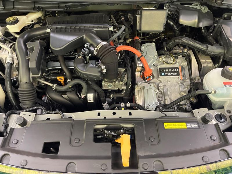2021 Nissan Note 6AA-E13 (UW-6a56f9769619f)[18]