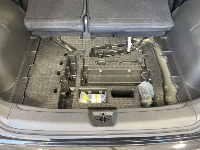 2024 Nissan Aura 6AA-FE13 (UW-6a56f9845a765)[23]