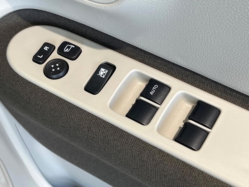 2024 Suzuki Alto Lapin LC 5BA-HE33S (UW-6a56f9e7795a4)[24]