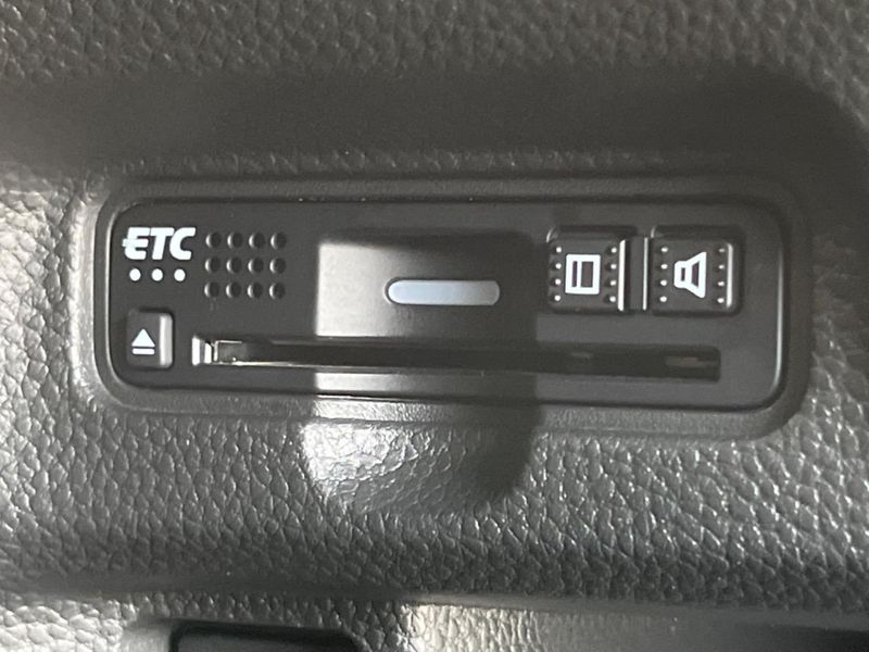2018 Honda N-BOX CUSTOM DBA-JF3 (UW-6a56fa1ec1162)[20]