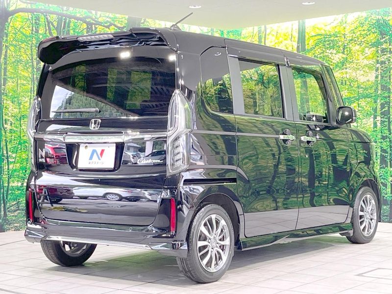 2021 Honda N-BOX CUSTOM 6BA-JF3 (UW-6a56fa33334f2)[17]