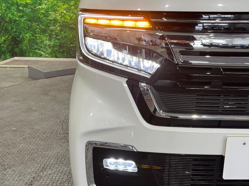 2023 Honda N-BOX CUSTOM 6BA-JF3 (UW-6a56fa3b609ca)[18]