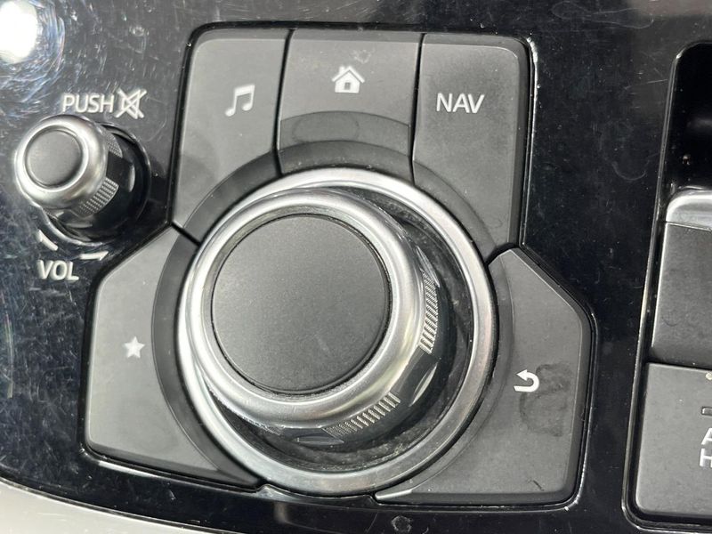 2017 Mazda CX-8 3da-kg2p (UW-6a56fa7a40b69)[25]