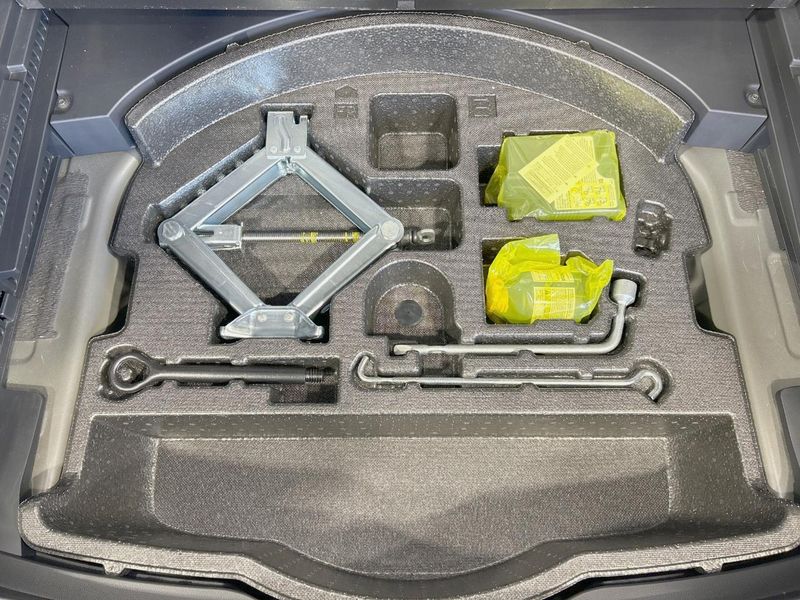 2022 Toyota RAV4 6BA-MXAA54 (UW-6a56fb7895730)[15]