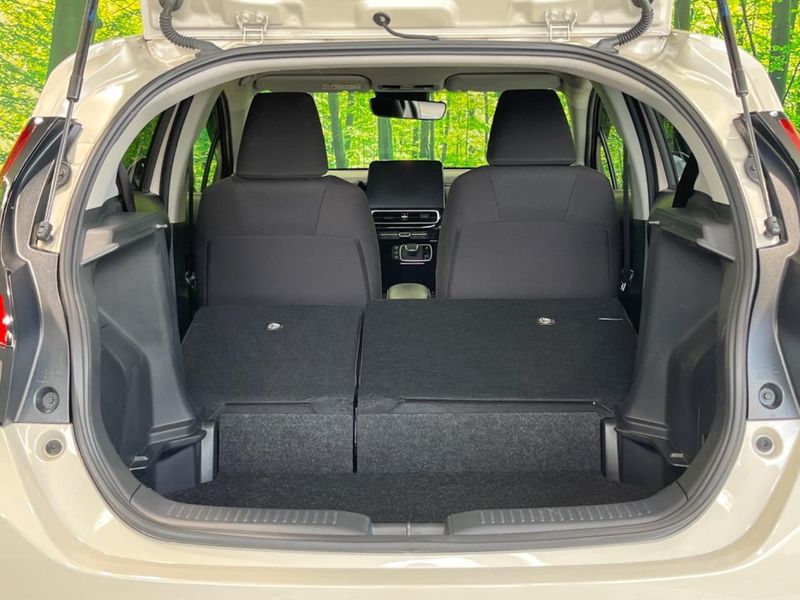 2023 Toyota Aqua 6AA-MXPK11 (UW-6a56fb931fdcc)[20]