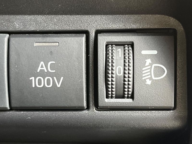2023 Toyota Aqua 6AA-MXPK11 (UW-6a56fb931fdcc)[27]