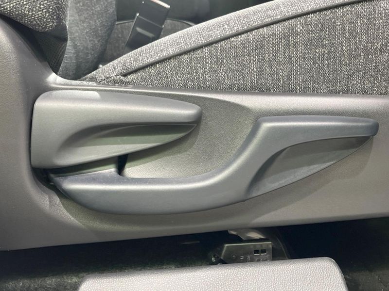 2025 Toyota Sienta 6AA-MXPL10G (UW-6a56fb9c5dcd3)[17]